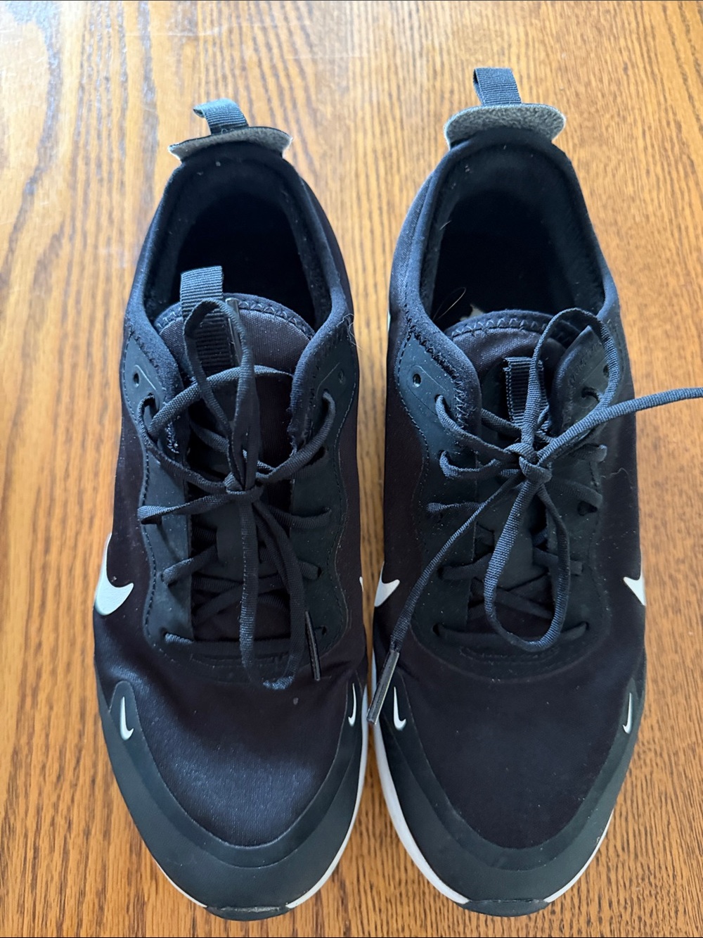 Nike Black and White Men's Athletic Sneakers